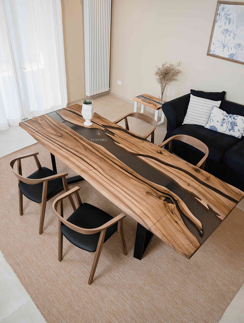 Massivholztisch Etna aus Nussbaum mit rauchgrauem Epoxidharz