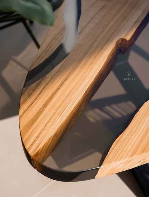 Epoxy coffee table in oak and smoke gray epoxy, custom size Fogliettino