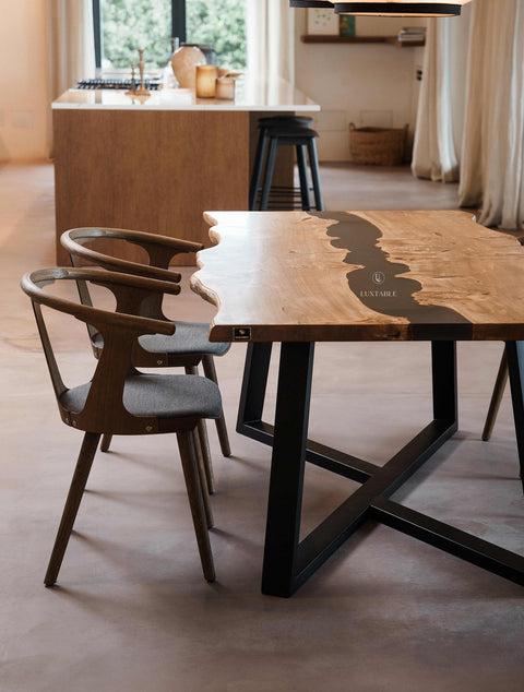 Handmade resin table in poplar and smoke gray epoxy, custom size Elara