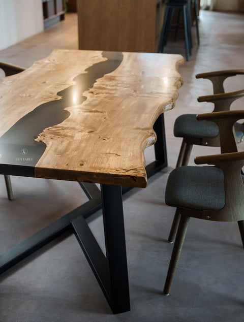 Handmade resin table in poplar and smoke gray epoxy, custom size Elara