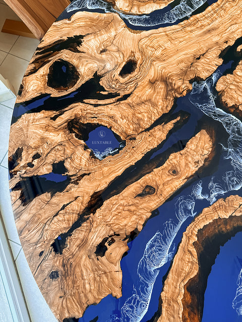 Blue-black epoxy resin table in olive wood, custom size Lagoon