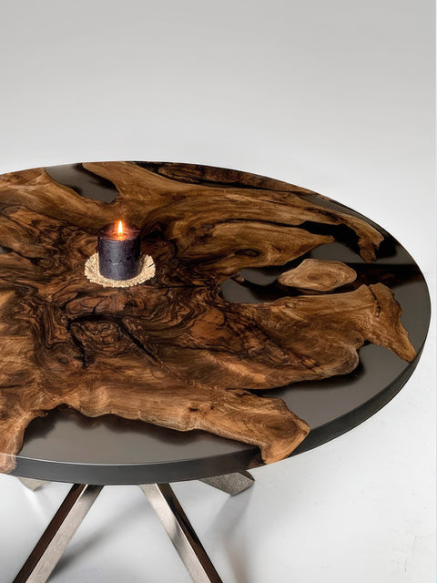 Round dining table from walnut root with smoky matte resin Amara