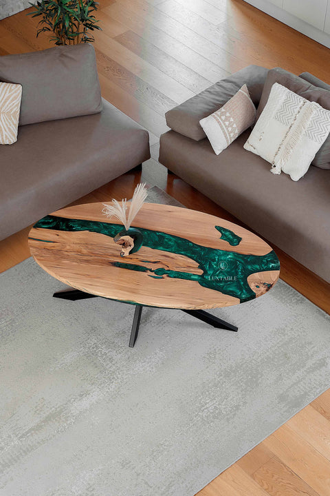 Ovaler Couchtisch Siena aus Eiche mit grünem Epoxidharz – LUXTABLE