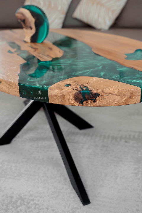 Walnut wooden coffee table green resin, custom size Smeralda