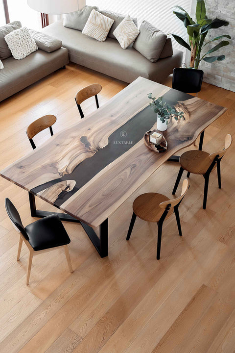 Epoxy Tisch Dante aus Nussbaum mit rauchgrauem Epoxidharz